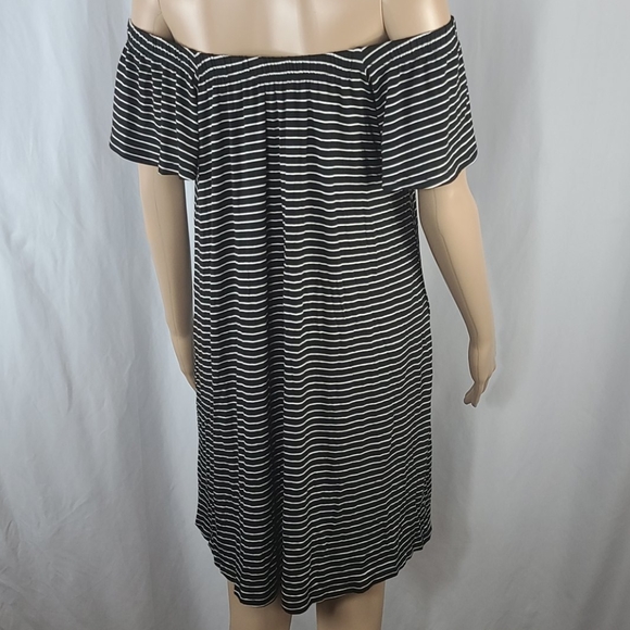 Ruffle Off Shoulder Black White Stripe Flare Dress - Picture 7 of 9